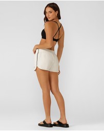 Lorna Jane - Poolside Terry Relaxed Shorts