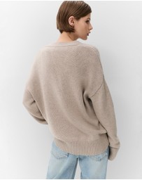 UNISON - Relaxed V Neck Knit