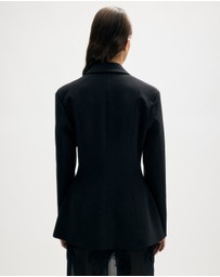 Minima Esenciales - Nolan Tailored Blazer