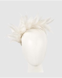 Max Alexander - Modern Cream Racing Fascinator