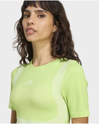 adidas Originals - Seamless Techfit Baby Tee Womens