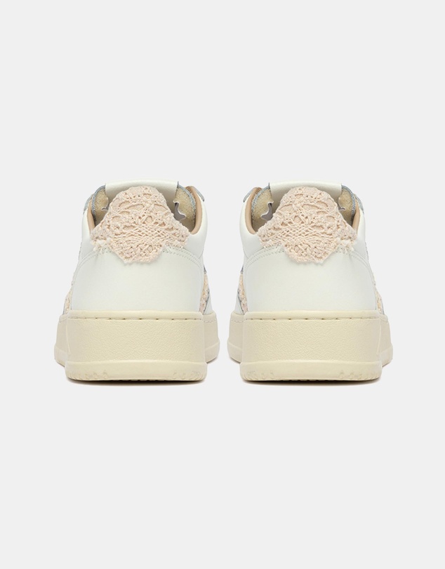 Autry - Medalist Low Sneakers - Women's