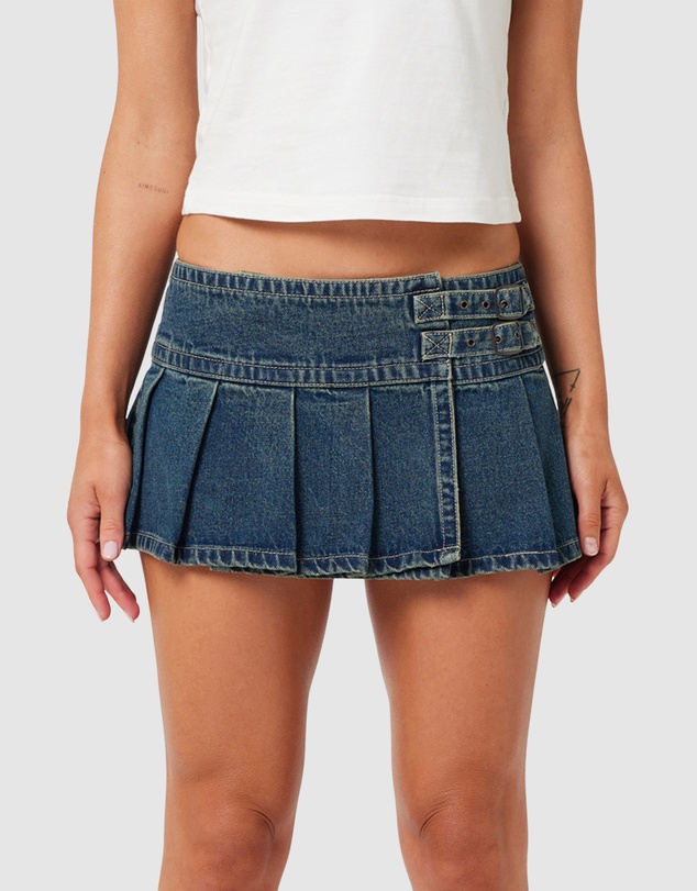 Abrand - Rip Curl x Abrand 99 Low Pleated Skirt