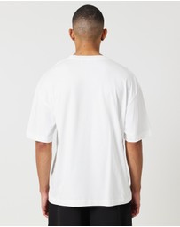 Etudes - E Loves U T-Shirt