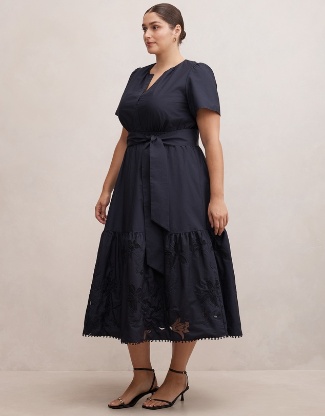 Forever New Curve - Matilda Curve Embroidered Midi Dress