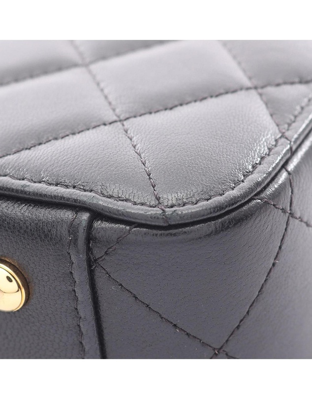 Pre-Loved by Azura Reborn - Pre-Loved CC Quilted Lambskin 23C Top Handle Clutch
