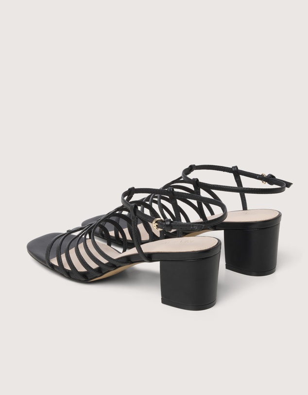 Review - Cynthia Heel