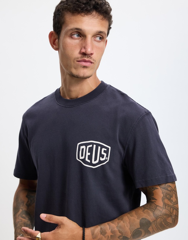 Deus Ex Machina - Shield Garment Dyed Tee