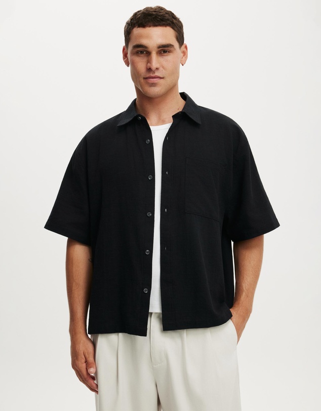 Cotton On - Boxy Fit Short Sleeve Shirt