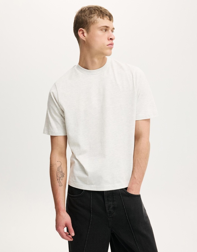 Cotton On - Cropped Fit T-Shirt
