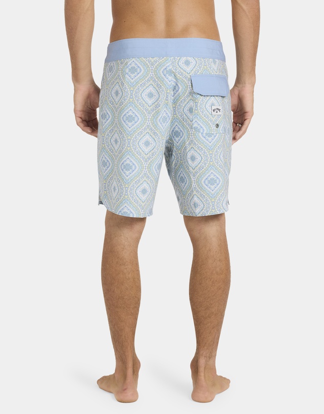 Billabong - Mens Good Times Pro Performance 17.5