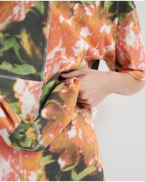 Kowtow - Montage Tee