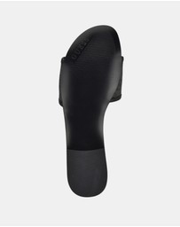 GUESS - Hammin Sandals