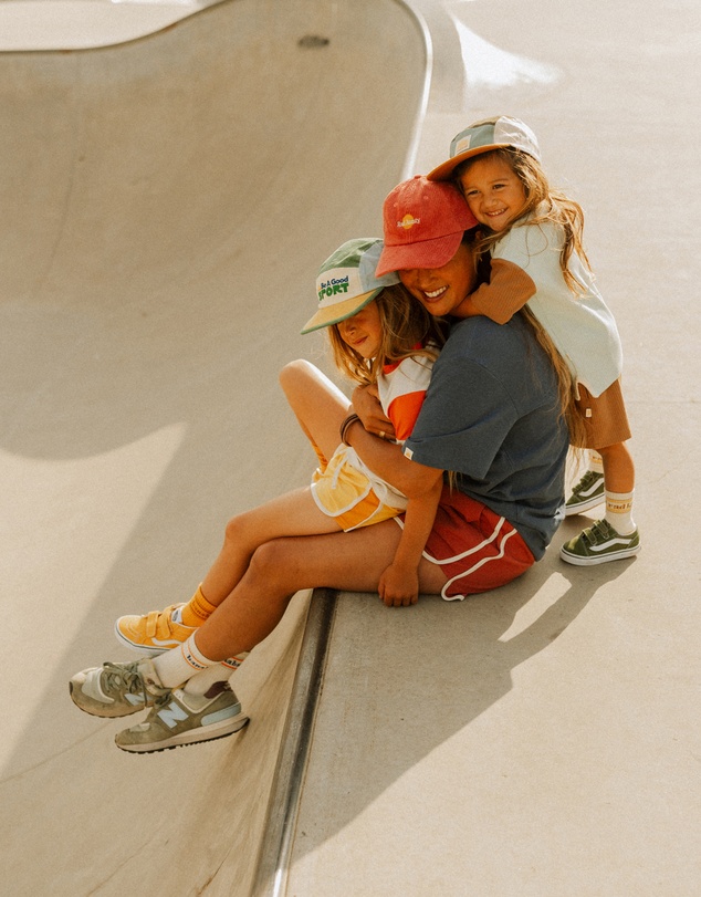 Banabae - Retro Sports Shorts - Yellow