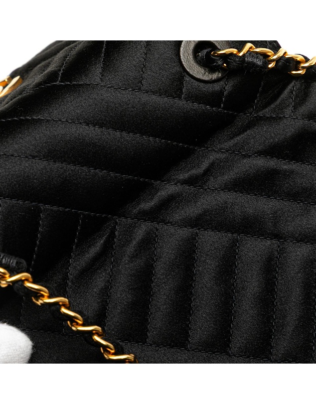 Pre-Loved by Azura Reborn - Pre-Loved Mini Square Diagonal Quilted Satin Single Flap