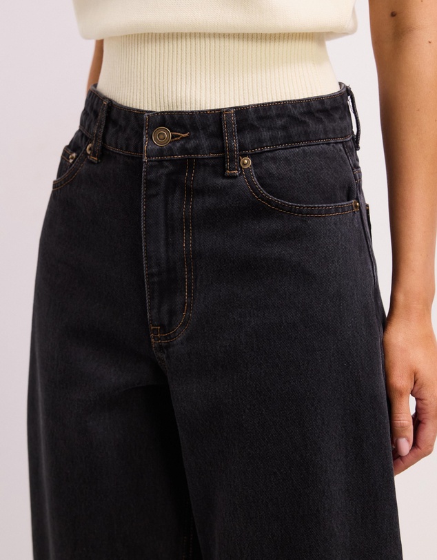 The Fated - Sylvia Barrel Jeans