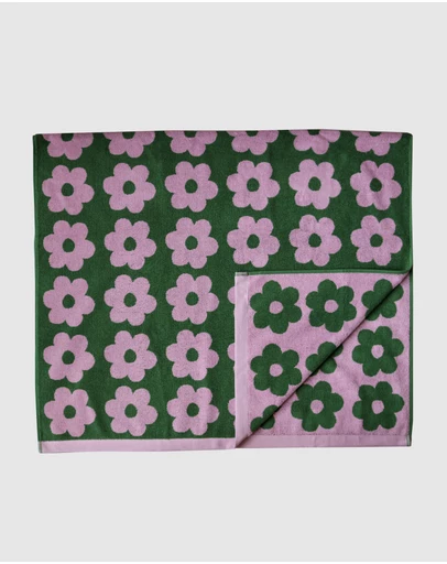 Mosey Me - Flowerbed Towel Sheet
