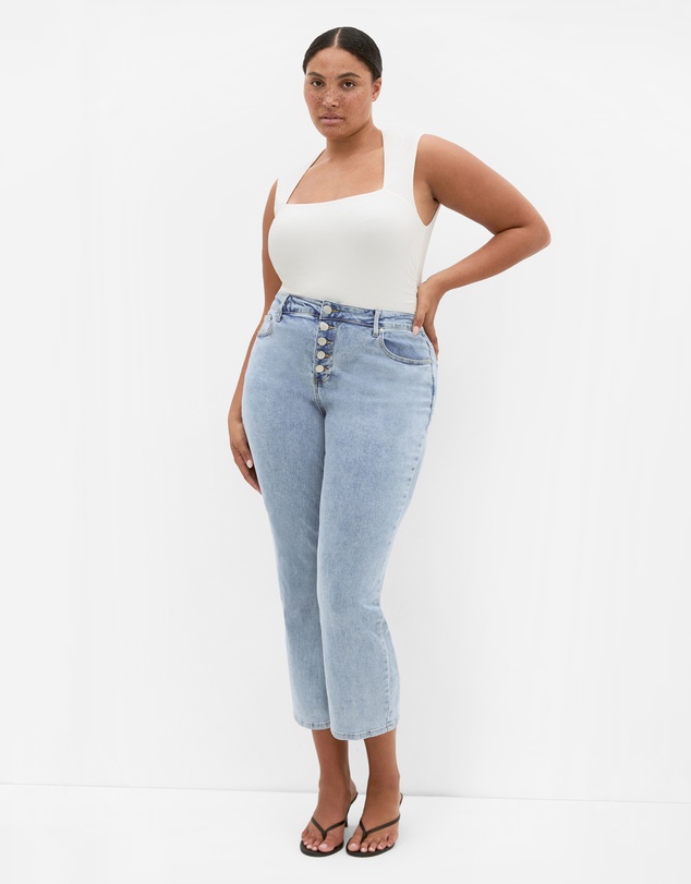 City Chic - Plus size Harley Fit Sass Straight Leg Crop Jean - light wash