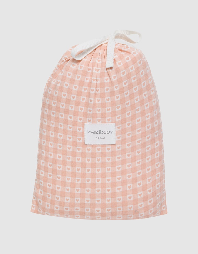 Kynd Baby - Fitted Cot Sheet in Heart Gingham