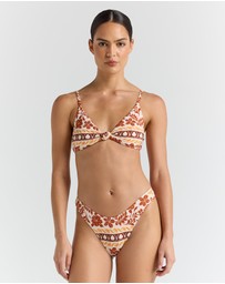 Poolside Paradiso - Samoa Knot Bikini Top - Seashell