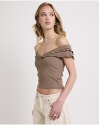Subtitled - Mily Rib Ruffle Top