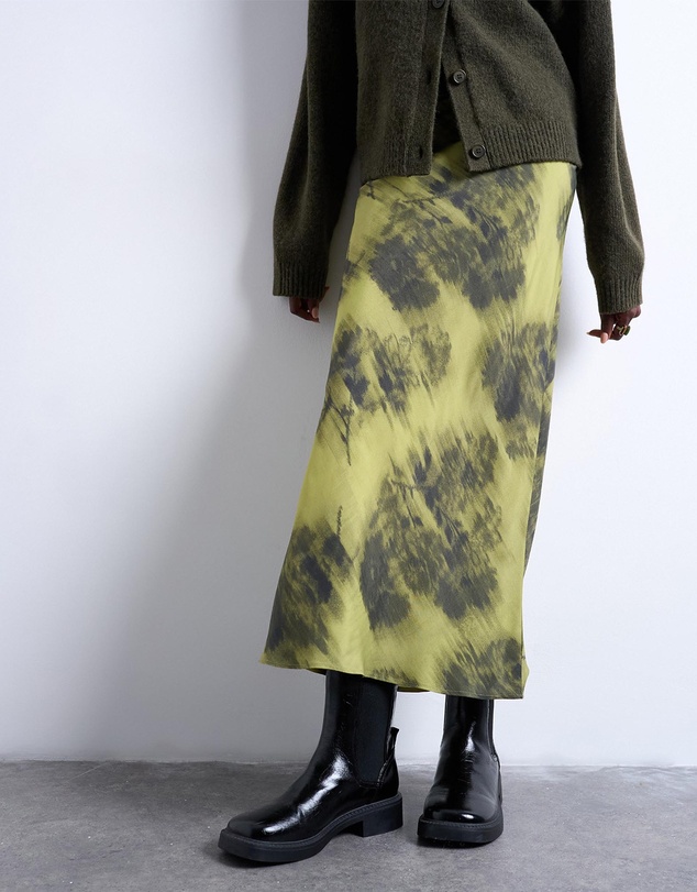 TOPSHOP - Bias Maxi Skirt With Blurred Floral Print