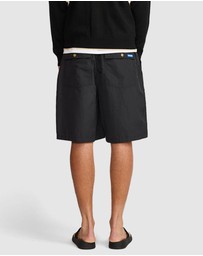 Larriet - Scale Shorts