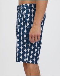 The Rocks Push - Blueys Swim Shorts Rays