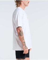 Vacancy Co - Hibiscus Tee