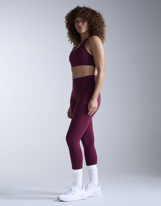 2XU - Form Racerback Medium Impact Sports Bra