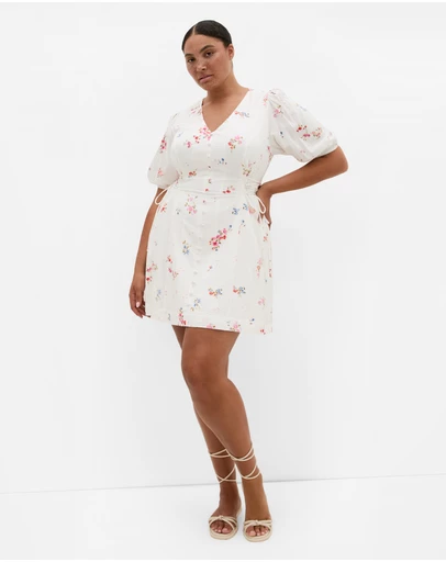 City Chic - Plus size Briella Petal Print Mini Dress - ivory