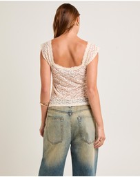 Alice In The Eve - Rosalie Lace Top