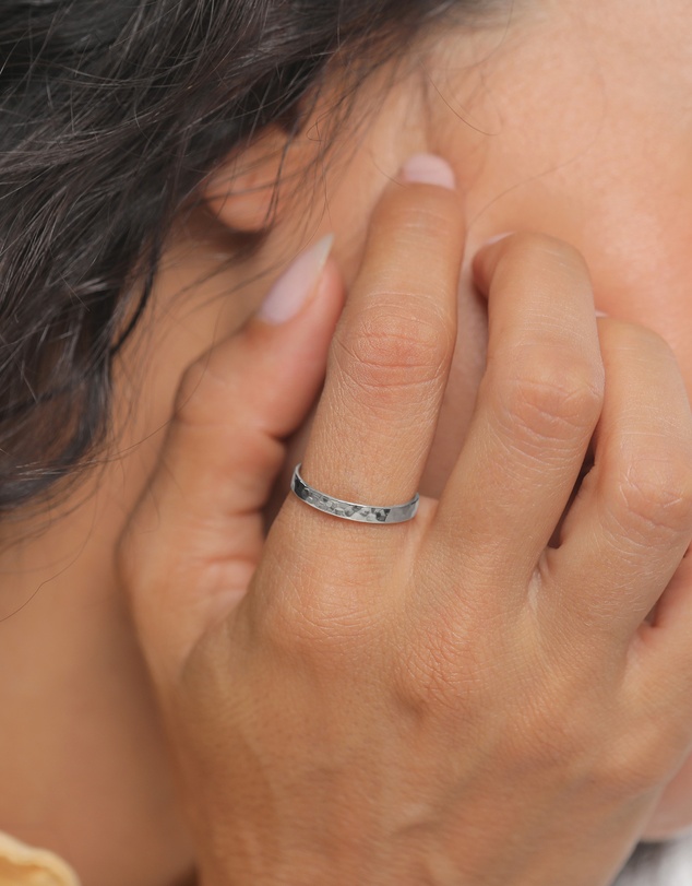 Elli Jewelry - Hammered Band Ring in 925 Silver