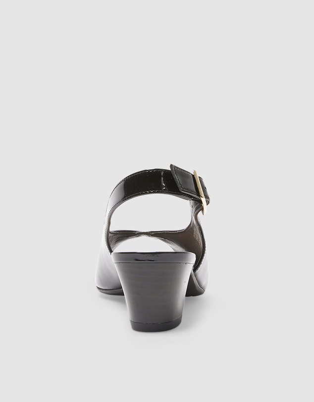 Wide Steps - Hilda
