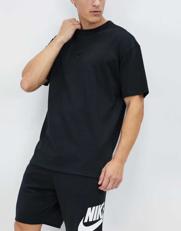 Nike - Sportswear Premium Essentials T-Shirt