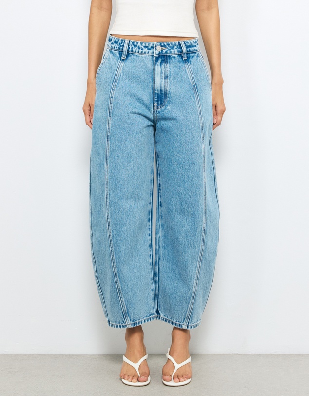 AERE - Mid Rise Seam Detail Barrel Leg Jeans