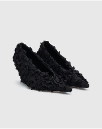CAMILLA AND MARC - Rhys Petal Pumps
