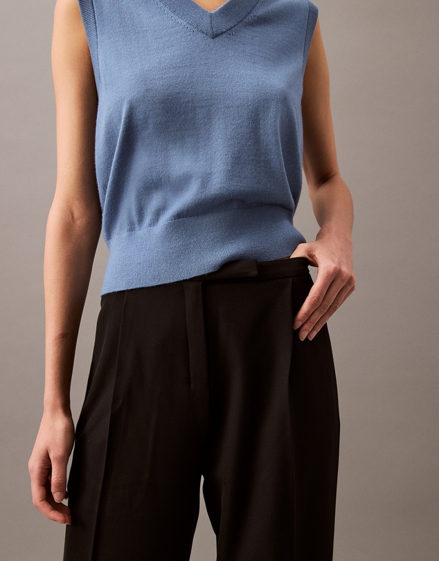 Calvin Klein - Relaxed Crepe Pleated Pants