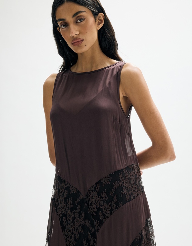 Minima Esenciales - Valadon Lace Panelled Midi Dress With Slip