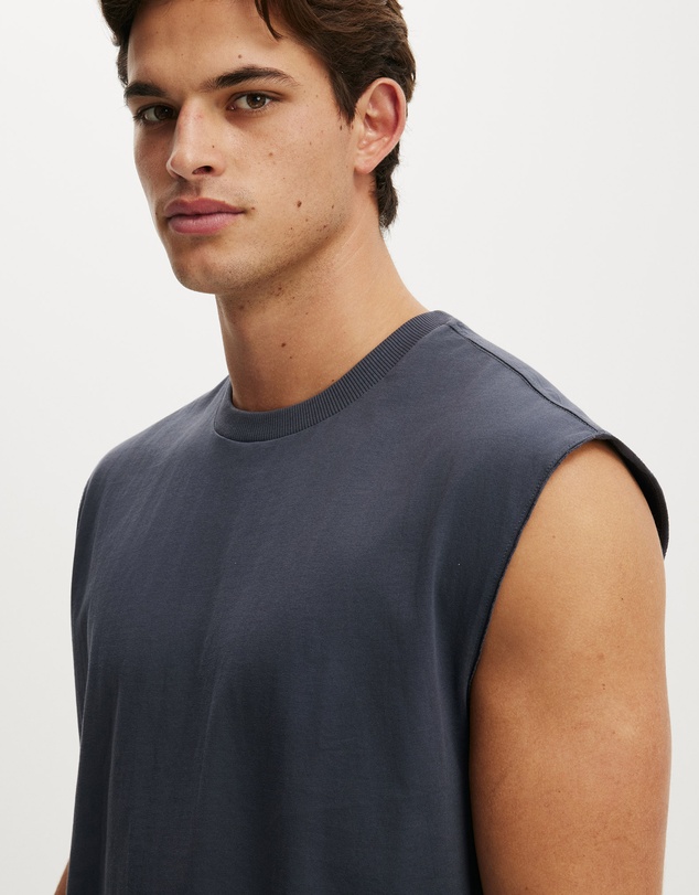 Cotton On - Cropped Fit Muscle