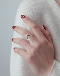 Karen Walker - Runaway Arrow Ring