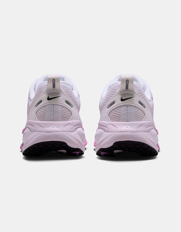Nike - Vomero 18 - Women's