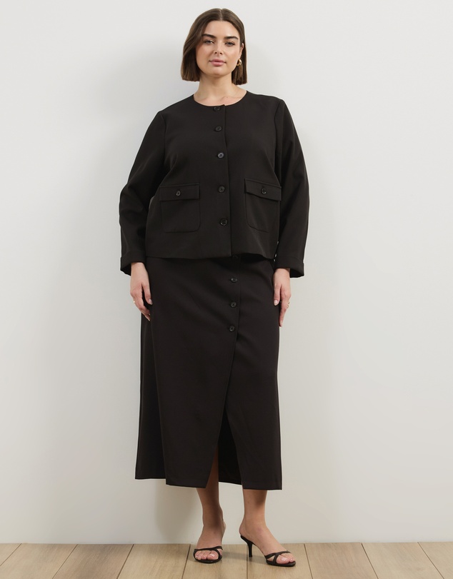 Atmos&Here Curvy - Sorelle Cropped Tailored Jacket