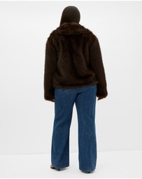 City Chic - Plus size Faith Faux Fur Jacket - espresso
