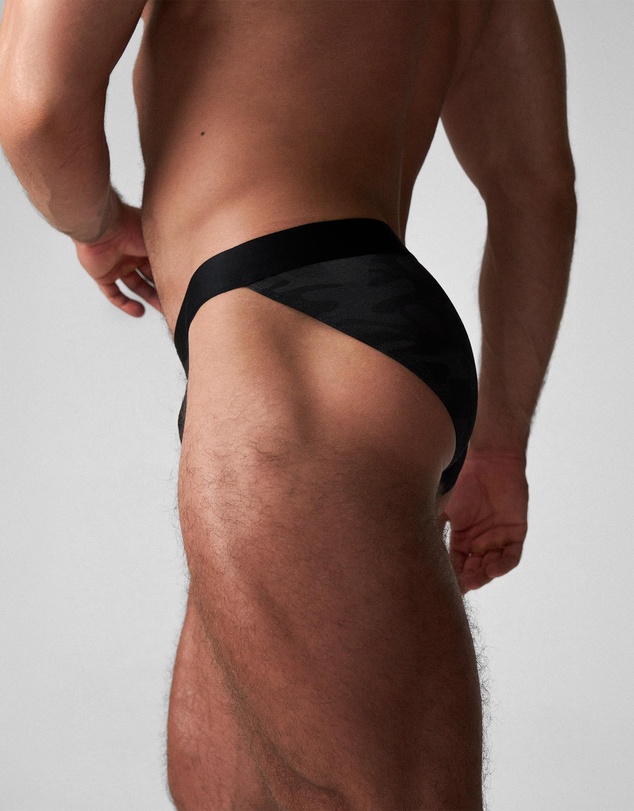 TEAMM8 - M8 Sports Brief