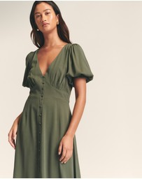 ST MRLO - Versa Midi Dress