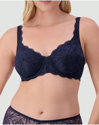 Triumph - Essential Lace Balconette Bra