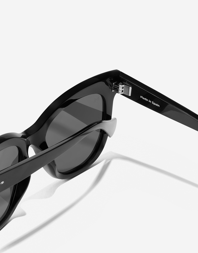 Hawkers Co - HAWKERS - Polarized Black AUDREY RAW Sunglasses for Men and Women UV400