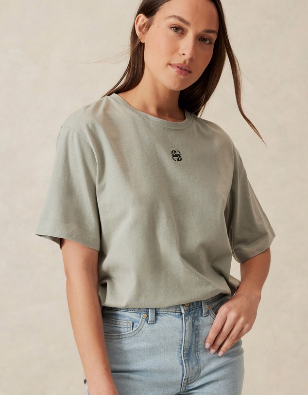 Ceres Life - Lola Longline Step Hem Tee