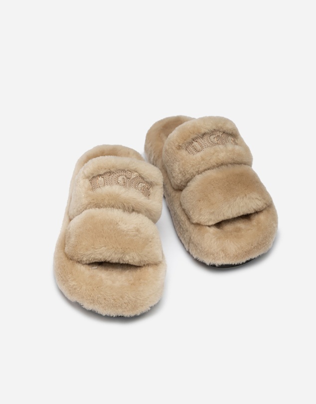 Ozwear Connection Uggs - Ugg Signature Shearling Slippers